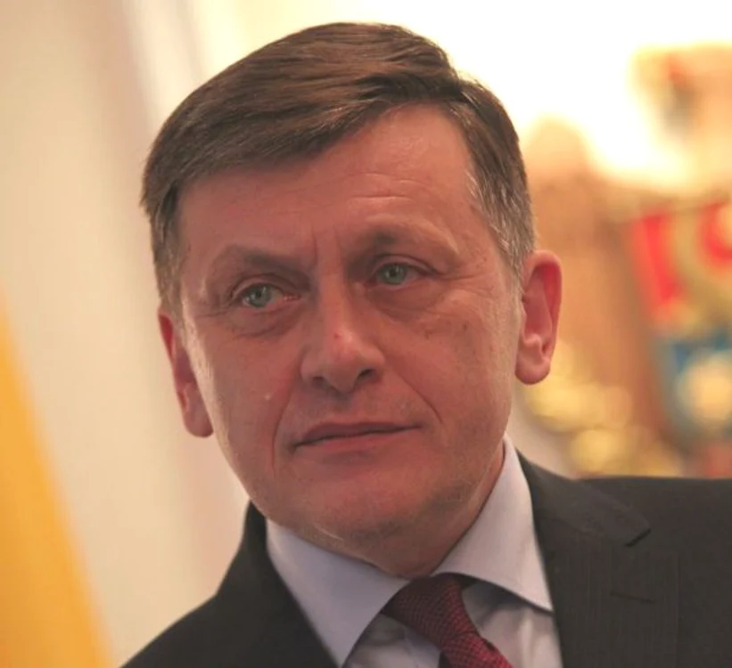 
    Crin Antonescu (Foto: Tudor Iovu)  