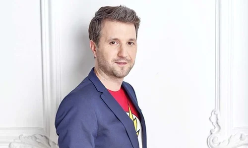 andi moisescu jpeg