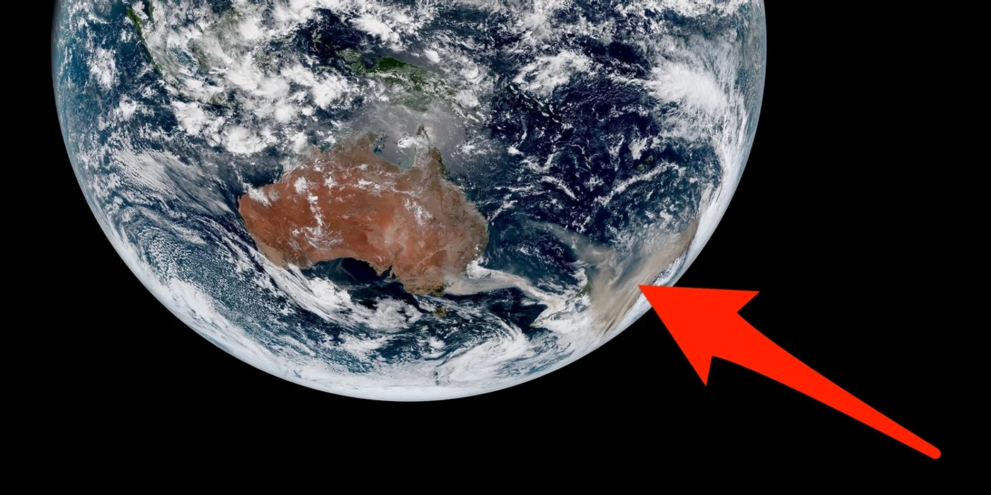 Norul toxic produs de  incendiu a fost filmat  de satelitul Hamawari-8,  la 2 ianuarie 2020