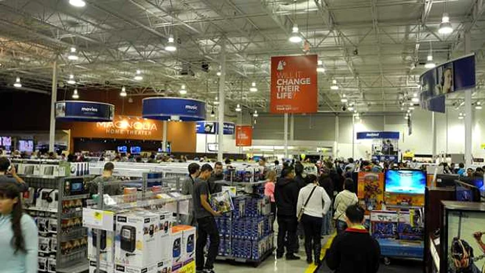 Black_Friday_America_Best_Buy