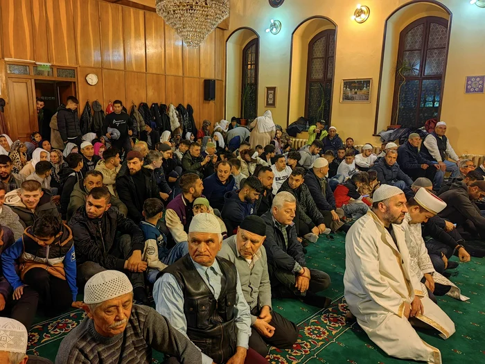 Musulmani din România  FOTO: Facebook/ Muftiatul Cultului Musulman