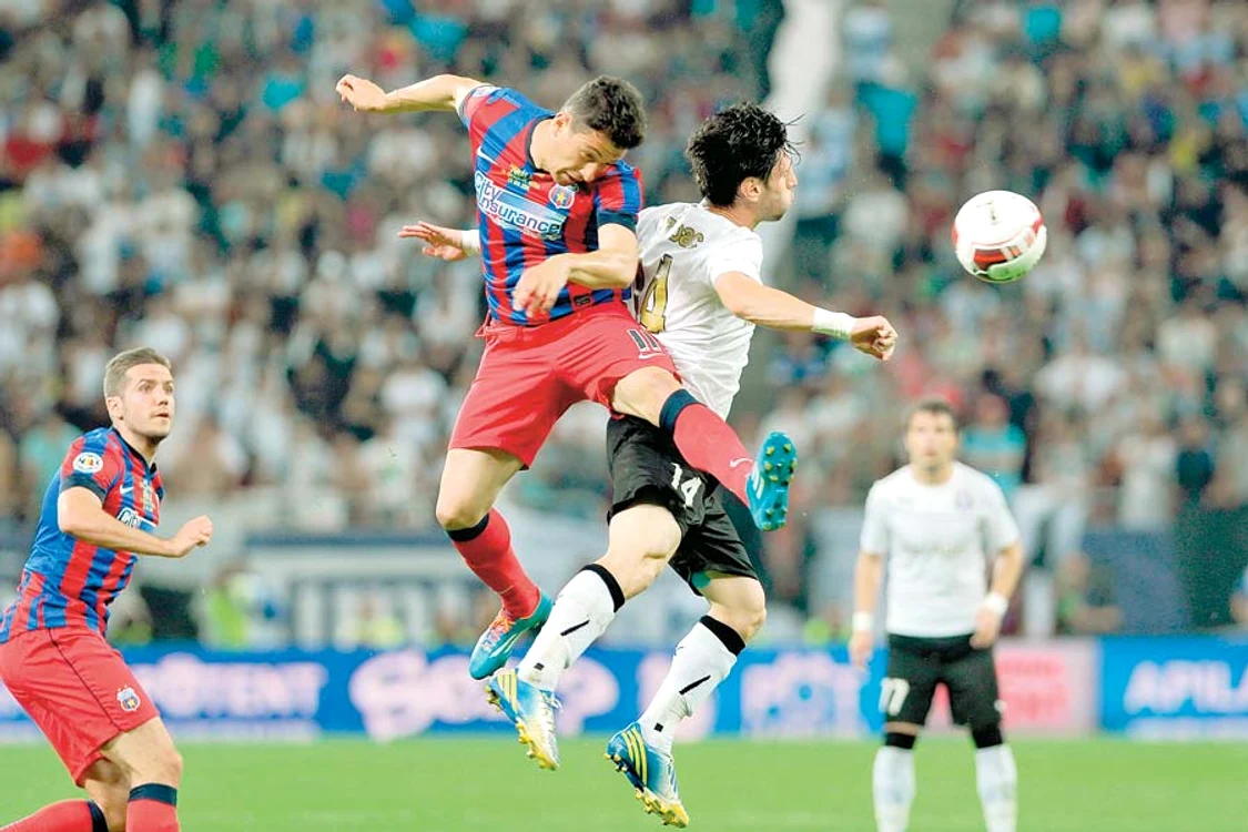 Andrei Prepeliţă şi coechipierii de la Steaua au muncit mult pentru titlu, dar încă nu au fost răsplătiţi pentru performanţa obţinută (Foto: medifax)
