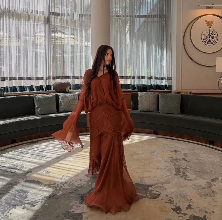 Ioana, soția lui Radu Drăgușin, a purtat o rochie 100% românească (FOTO: Colecție Personală)