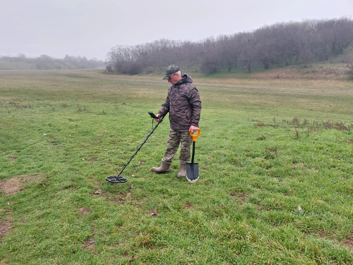 Fostul polițist Paul Durcă se declară „bolnav de detectorism” FOTO: Adevărul