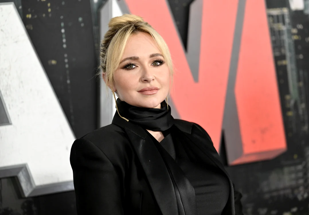  Hayden Panettiere.