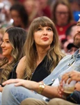 Taylor Swift si Trence jpg