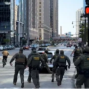 agenti ICE vs biciclist jpg