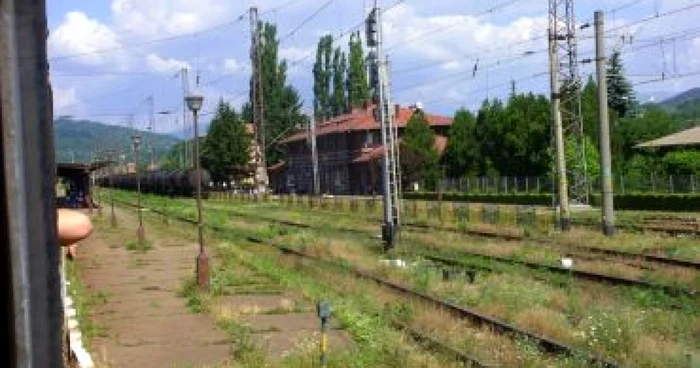 CFR scoate la licitaţie spaţiile din 13 gări