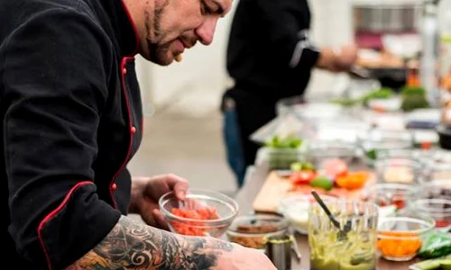 Chef Liviu Lambrino şi Chef Paul Siserman gătesc pentru tine jpeg