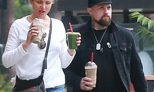 Exclusive    Cameron Diaz & Benji Madden Stop For Organic Juice In Studio City jpeg