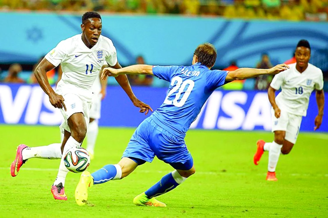 
    Sturridge a marcat  pentru englezi,  dar golul n-a contat  