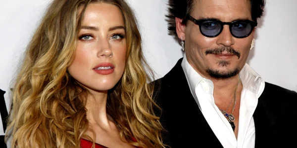 Amber Heard si Johnny Depp Foto Shutterstock