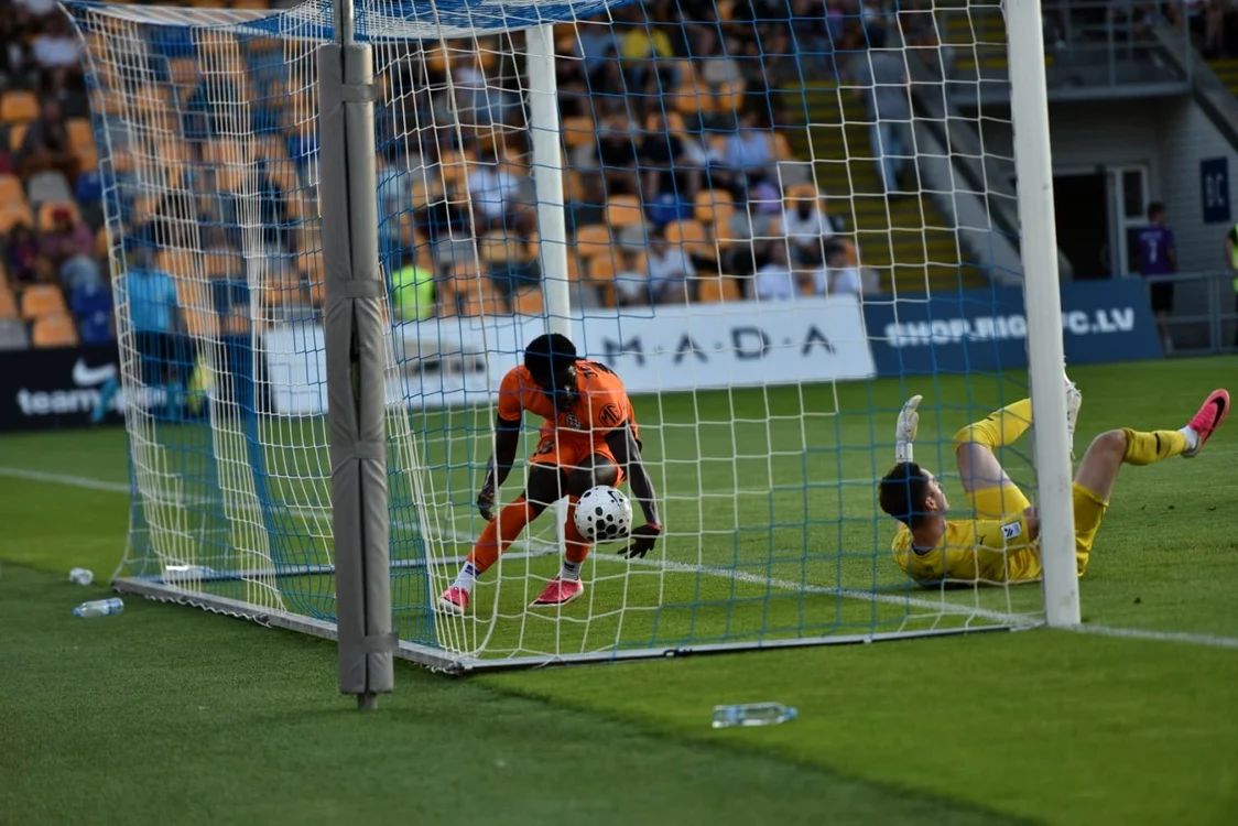 Golul lui Joao Paulo n-a folosit la nimic (Foto: sportpictures)