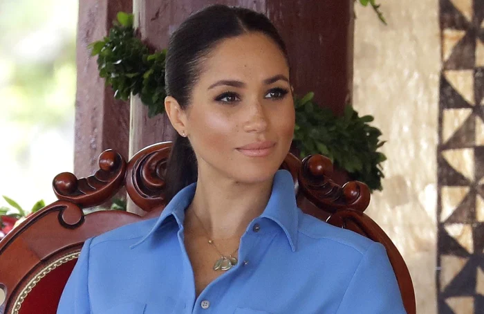 Meghan apreciază şi bijuteriile mai fine, cum ar fi o pereche de cercei cu diamande, care au costa doar 400 de euro