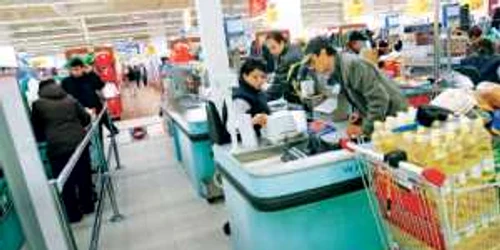 42,8% este ponderea taxelor şi impozitelor plătite de un angajat cu salariu brut de 1.500 de lei pe lună