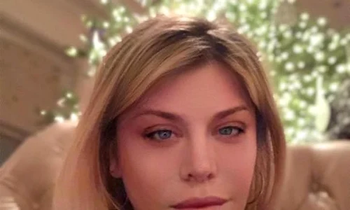 loredana groza retusata instagram jpeg