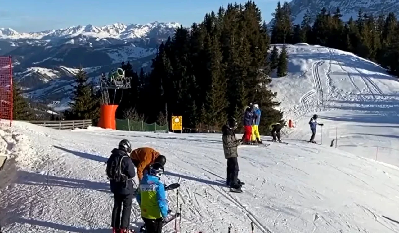 Schi accesibil la Postăvarul la final de sezon.