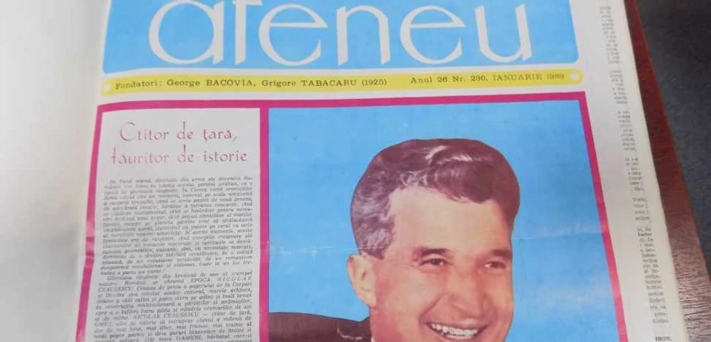 Imaginea lui Nicolae Ceauşescu apărea la început de an pe prima pagină a ziarelor din ţară, ca motiv de speranţă pentru români. Revista Ateneu din Bacău, ianuarie 1989 FOTO Mircea Merticariu