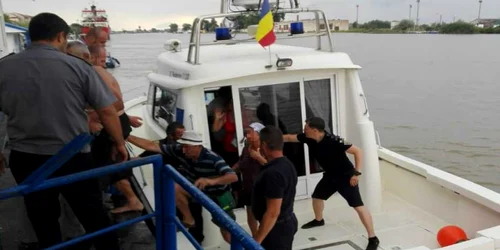 Turisti salvati de garda de coasta in zona Sulina FOTO Garda de Coasta