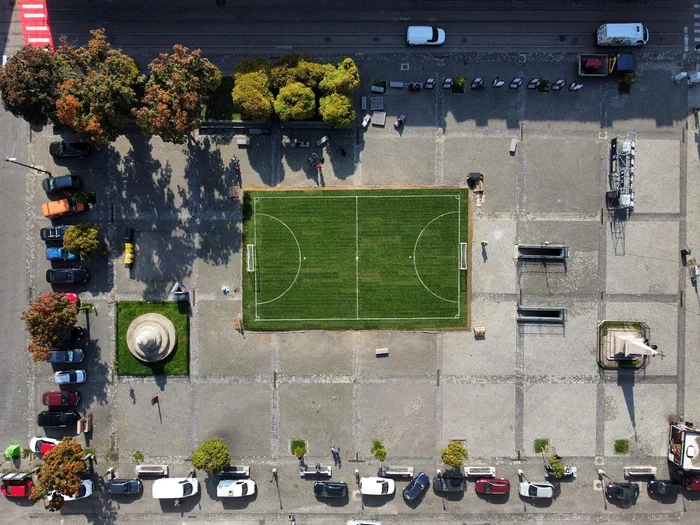 Teren de fotbal în Traian FOTO Casa Jakab Toffler