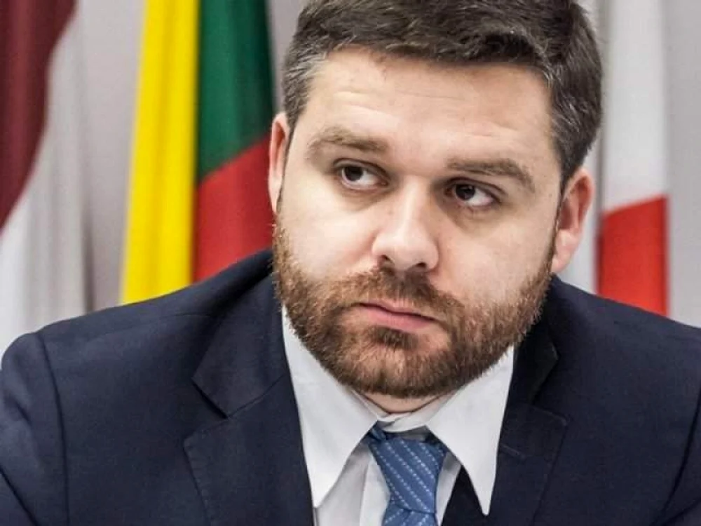 
    Ciprian Ciucu, primarul sectorului 6 și președintele PNL București, spune că nu mai suportă să vadă cum oamenii stau în frig în plină pandemie  