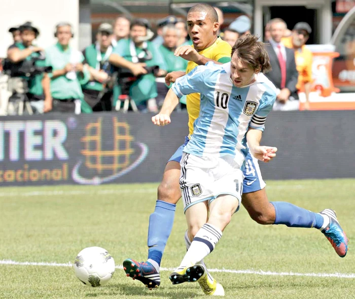 
    Messi a făcut  show în amicalul  cu Brazilia  