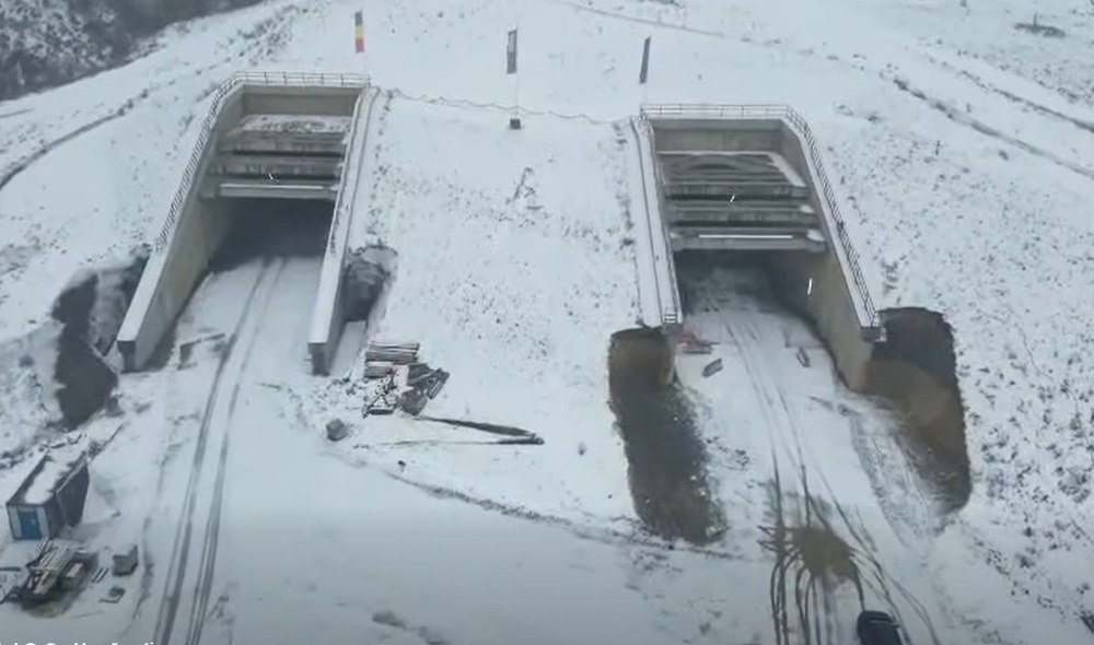 Autostrada Sibiu–Pitești: lucrările în tunelul Momaia avansează rapid, circulația pe secțiunea 4 ar putea fi deschisă înainte de termen