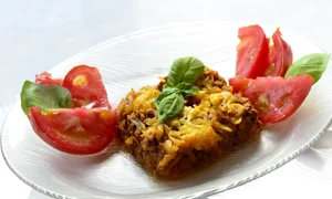 musaca de cartofi si carne tocata jpeg