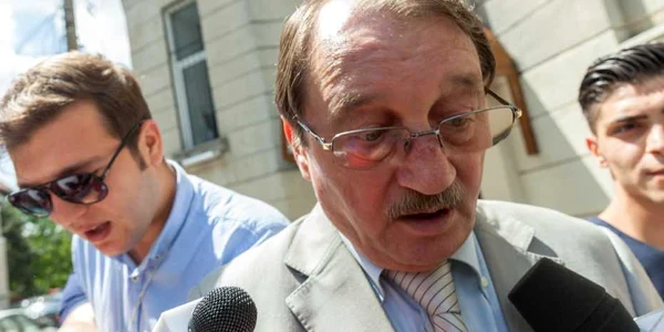 Mircea Băsescu la DNA FOTO Inquam Photos