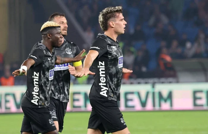 Ianis Hagi a marcat un gol de excepție Foto/Instagram