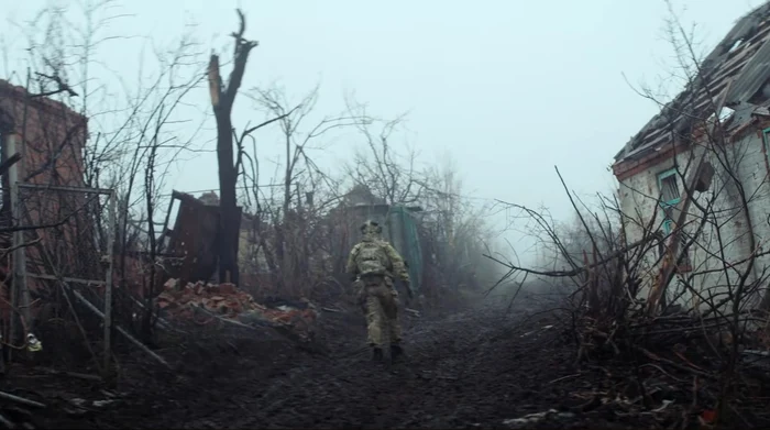 Clipul se bazează pe imagini reale de pe frontul din Ucraina FOTO: Captură video/ YT