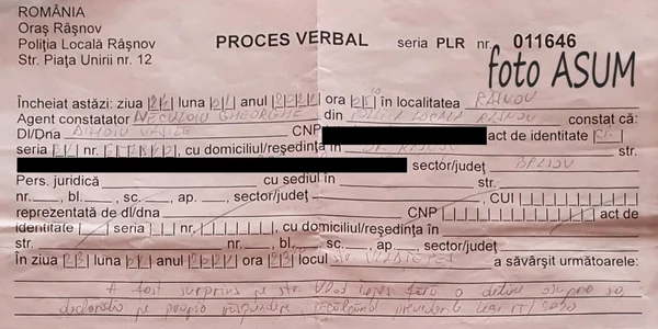 Procesul verbal completat de poliţistul local. FOTO ASUM Braşov