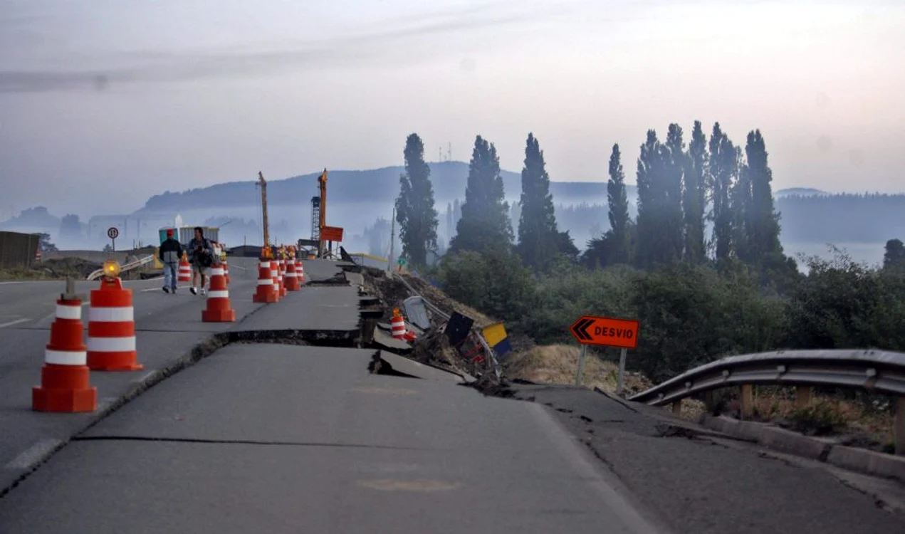 Dezastru în Chile, după seismul de 8,8 grade pe Richter (foto: EPA)