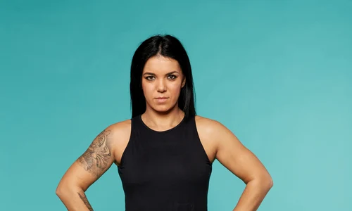 Adriana Popescu jpeg
