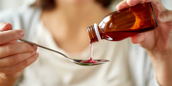 Sirop pentru tuse FOTO Shutterstock 