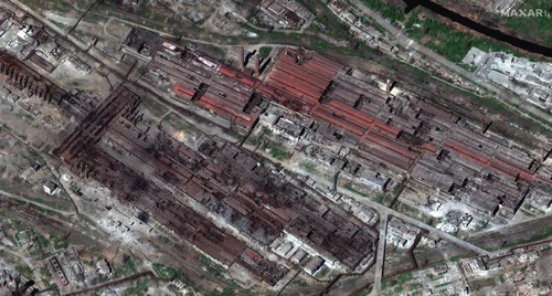 Razboi Ucraina Rusia distrugeri morti raniti refugiati 2-3 mai 2022 combinat Azovstal satelit FOTO EPA-EFE