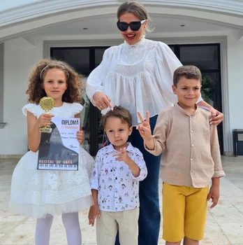 mirela vaida copii2 png