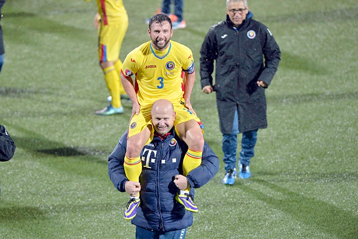 Aflat spre finalul carierei, Raţ este singurul jucător din lotul actual care ştie ce înseamnă experienţa unui turneu finalFoto: Mediafax
