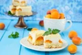 Cheesecake cu caise  Sursa foto shutterstock 303949643 jpg
