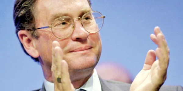 Michael Ashcroft (63 de ani) trăieşte la Londra, dar preferă paradisul fiscal al Americii Centrale