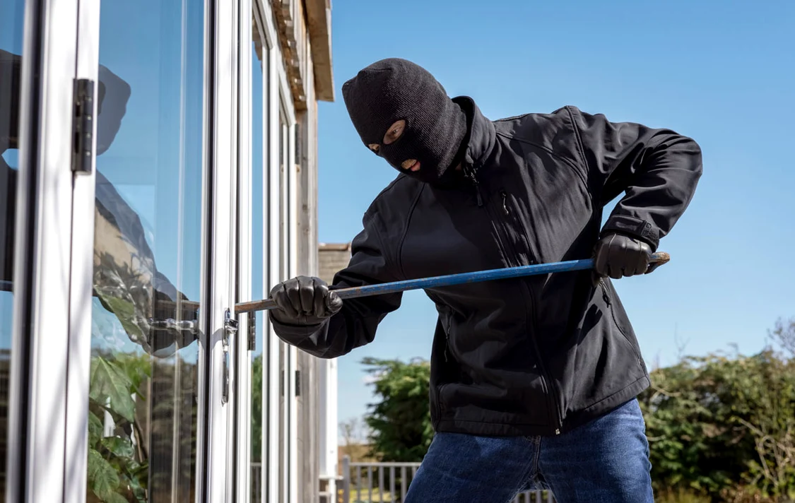 Hoții au spart mai multe locuințe FOTO: shutterstock