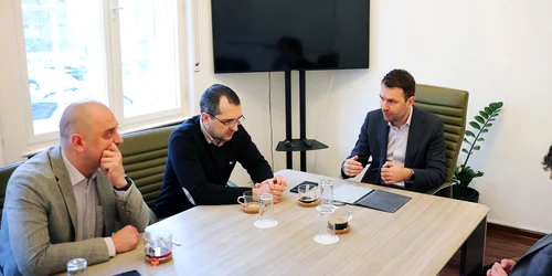 Catalin Drula cu Vlad Voiculescu Nicusor Dan si Radu Mihaiu FOTO facebook USR jpg
