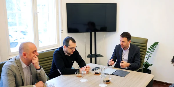 Catalin Drula cu Vlad Voiculescu   Nicusor Dan si Radu Mihaiu FOTO facebook USR jpg