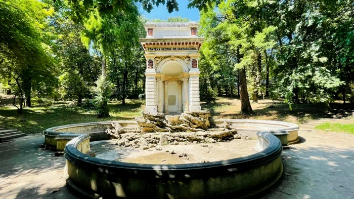 Fântâna George Grigorie Cantacuzino din Parcul Carol Foto Facebook / Nicuşor Dan