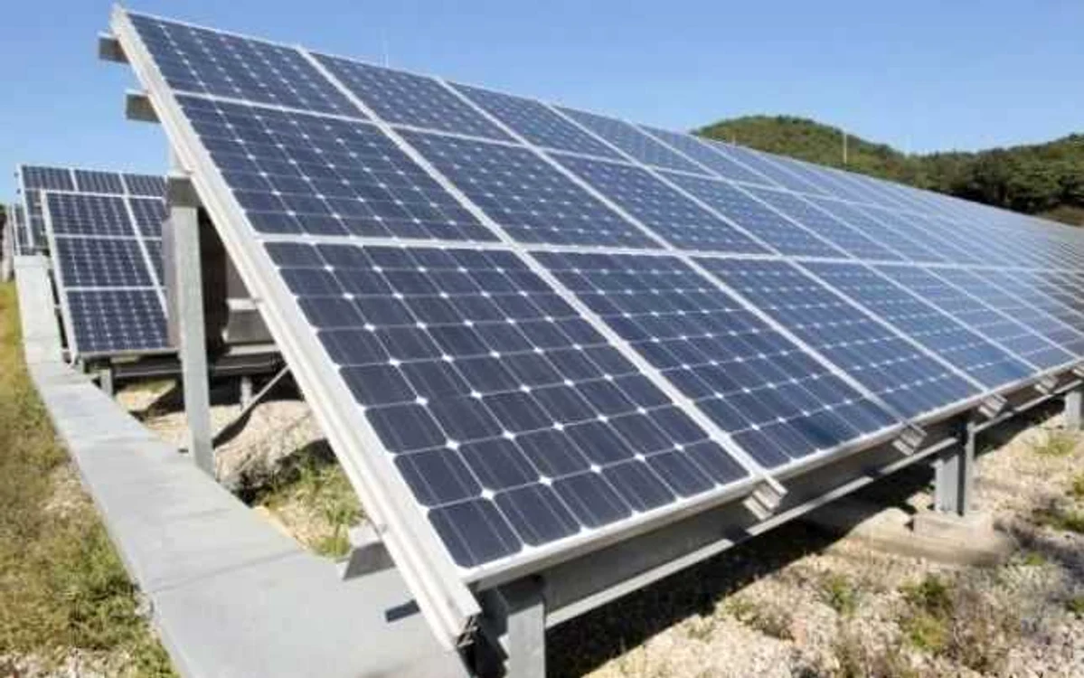 Parcul fotovoltaic va fi construit în apropiere de Craiova