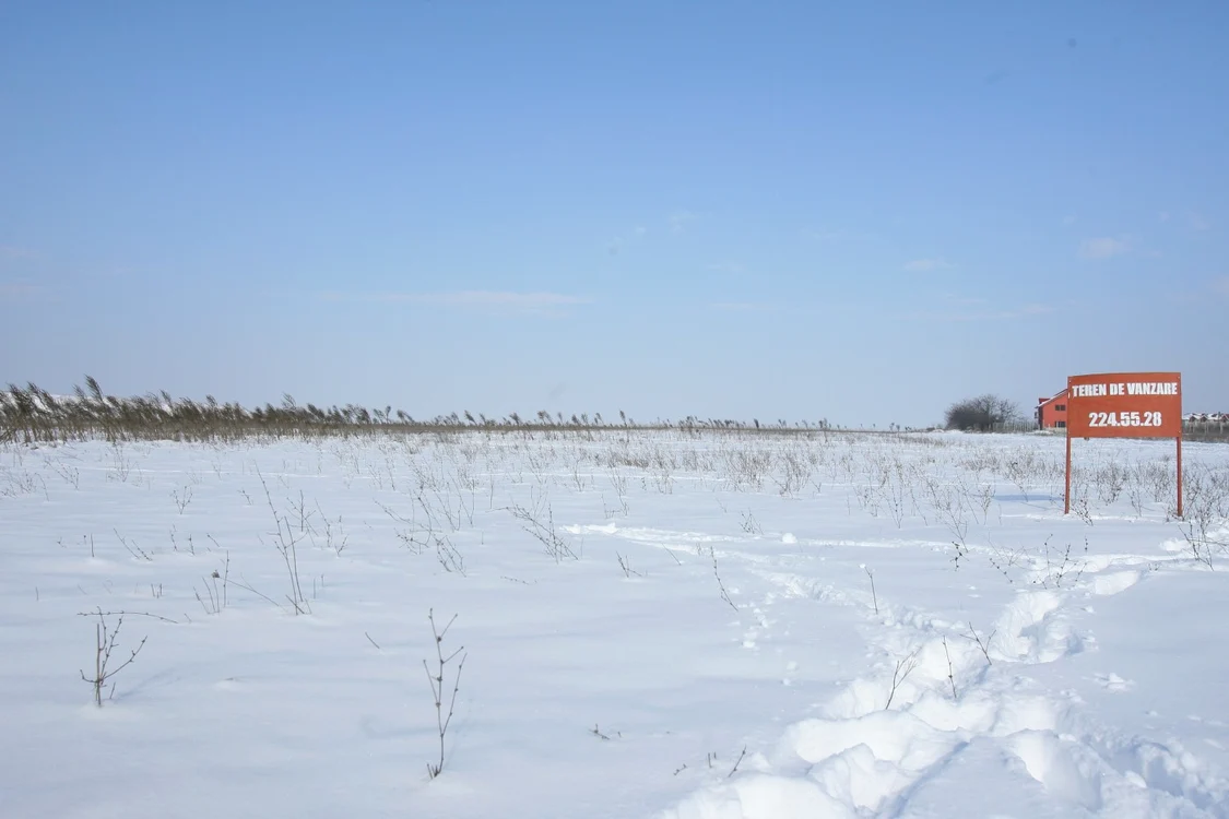 Terenurile obţinute ilegal de reţea erau situate în zone rezidenţiale Foto: arhiva Adevărul