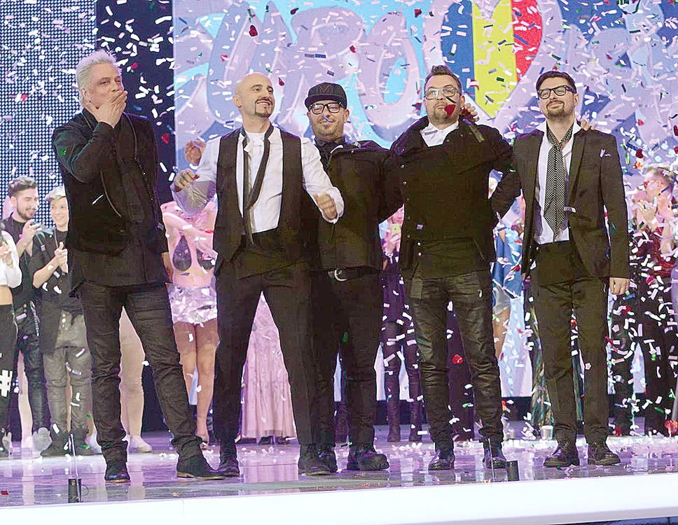 
    Eurovision 2015: Voltaj speră să iasă în evidență cu mesajul puternic al piesei "De la capăt"  