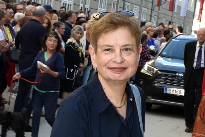 Nina Hrusciova, strănepoata lui Nickita Hrusciov FOTO: X/unumihai