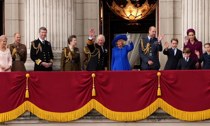 Regele Charles, Regina Camilla, Prințul William, Kate Middleton și alți membrii ai familiei regale foto Profimedia (2) jpg