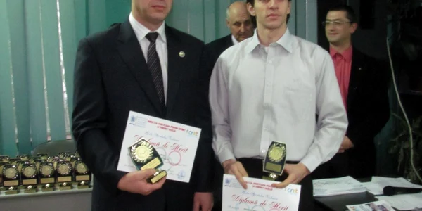 Marcel Miron (dreapta), alături de antrenorul său, Mihai Hondru